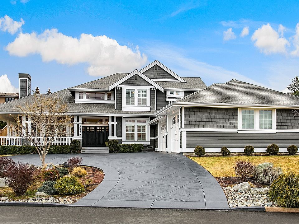 2nd image of 36224 SE Saint Andrews Ln