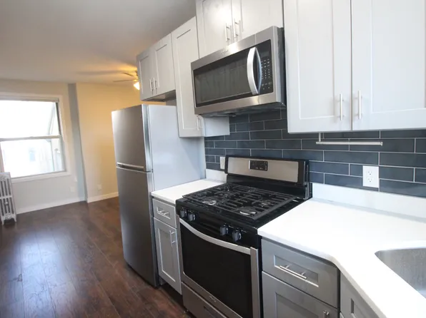 23-19 Steinway Street image 8 of 15