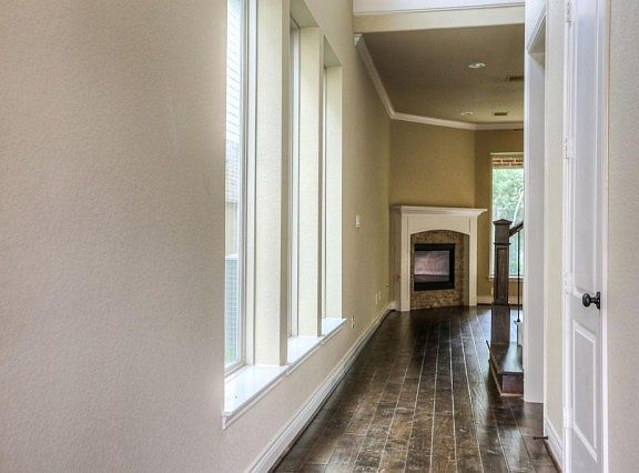 3rd image of 42 Daffodil Meadow Pl