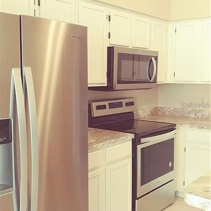 3rd image of 657 Remington Oak Dr