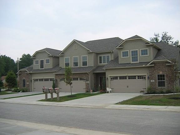 2nd image of 316 Lakewick Ln