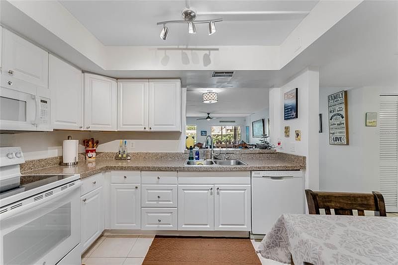 Cranes Roost Village Apartments Altamonte Springs, FL Zillow