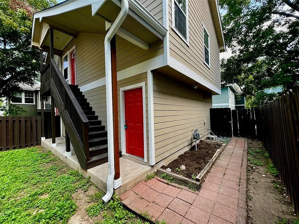 5403 Evans Ave #B
