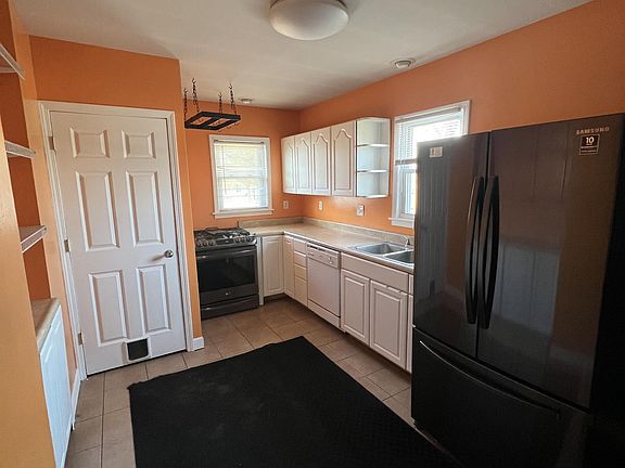 3rd image of 403 Butler St