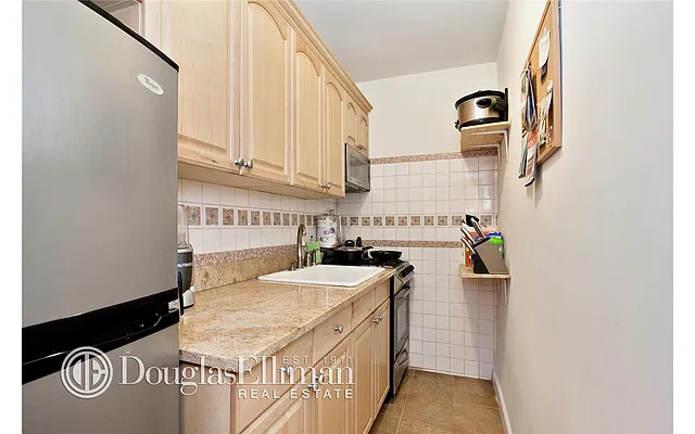 Sold by Douglas Elliman | media 3