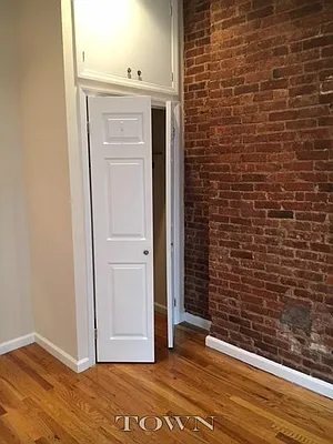 Rented by Town Residential | media 32