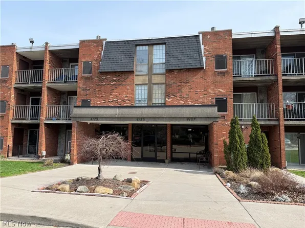 4179 Columbia Rd, North Olmsted, OH 44070