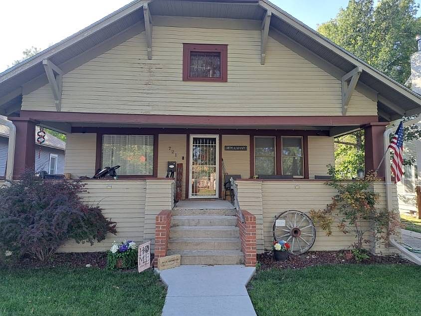 721 Bordeaux St, Chadron, NE 69337 MLS 11206443 Zillow