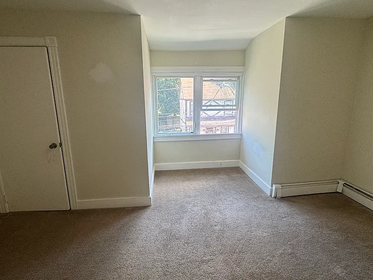 1151 E 4th St #2 — Photo 11