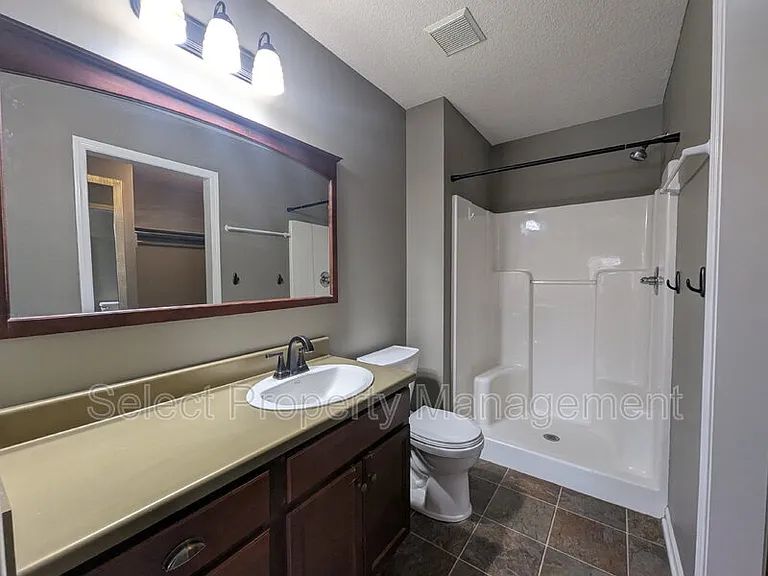 5201 Willman Ln — Photo 11