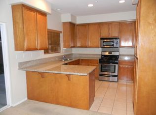 7857 Blackhawk Ct, Fontana, CA 92336