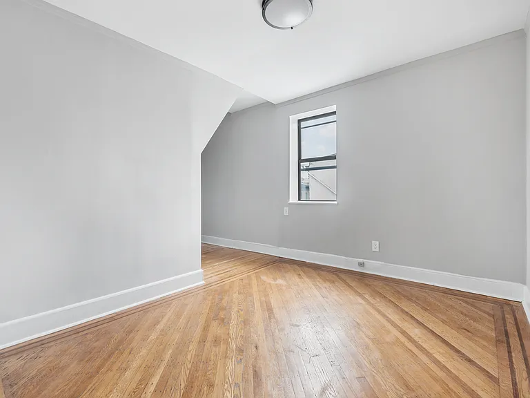 155 Montague St #2 — Photo 8