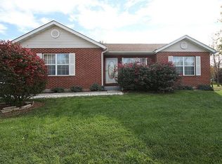2309 Field Point Dr, Maryville, IL