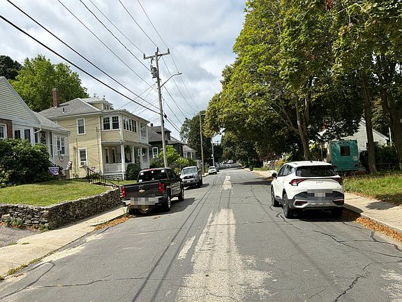4th image of 21 Prince St