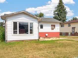 1006 Warner STREET SW, Moose Jaw, SK S6H 5S5