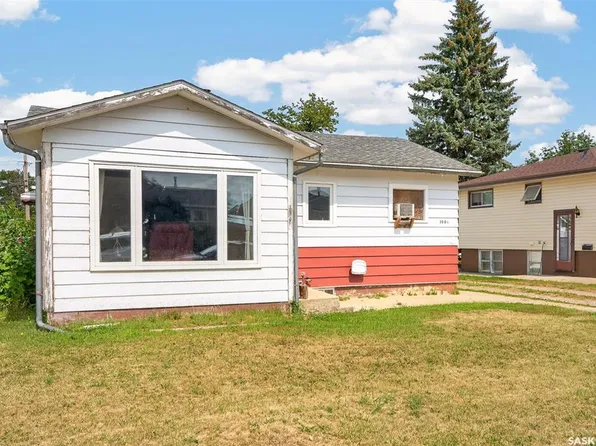 1006 Warner STREET SW, Moose Jaw, SK S6H 5S5