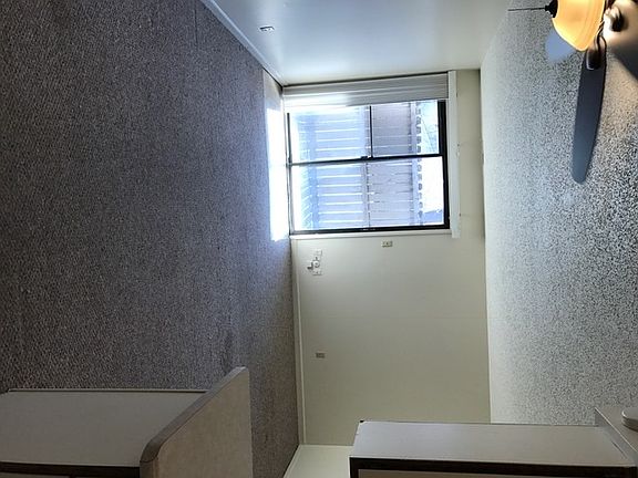 4th image of 717 S Randolph St APT 14