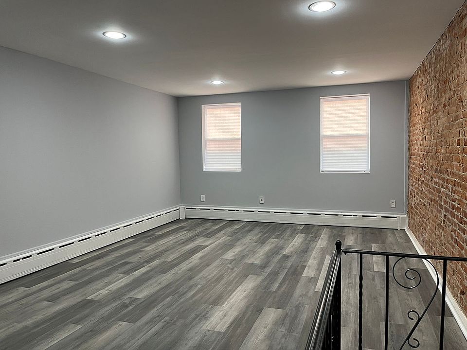 1st image of 1933 S 10th St Floor 2