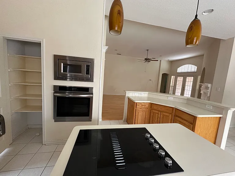 7016 Randall Way — Photo 13