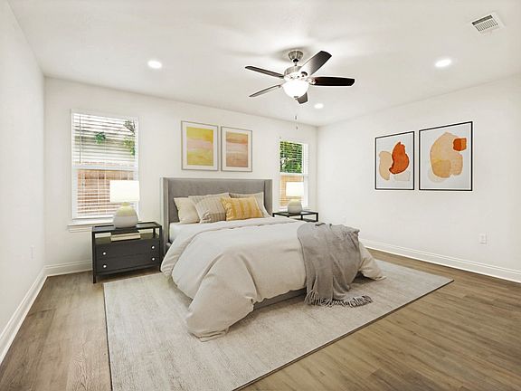 5th image of 3327 Garden Ln