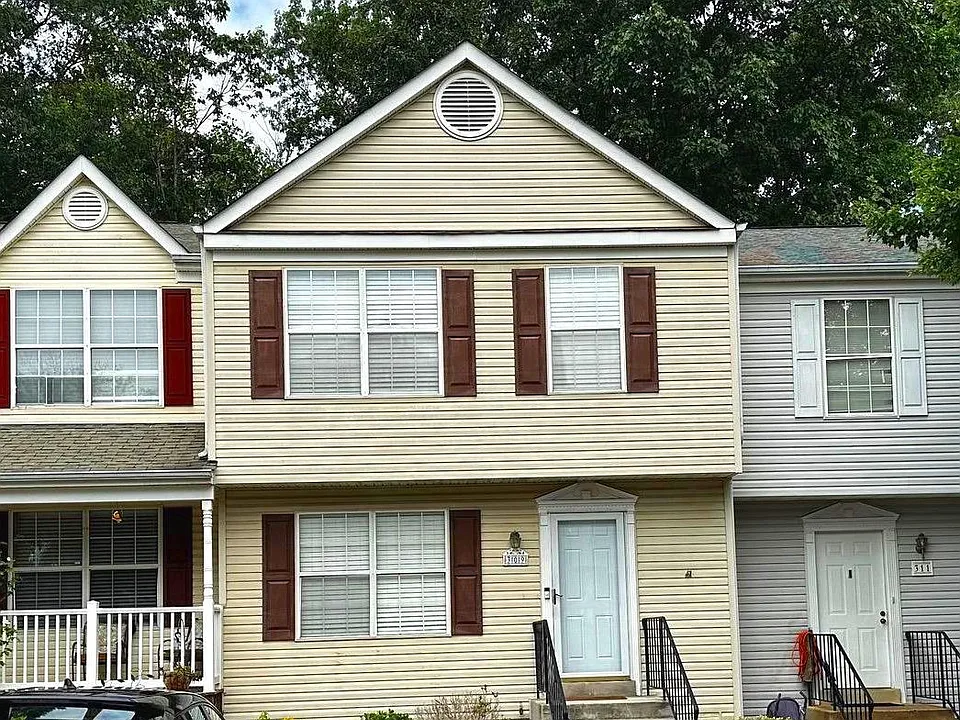 309 Westminster Ln #1
