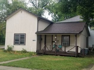 102 N 7th St, Rochelle, IL 61068