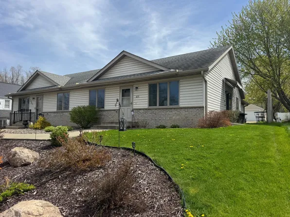 1055 S Main St, Zumbrota, MN 55992