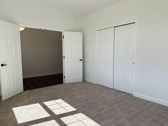 3rd image of 1201 N Wild Pine Dr