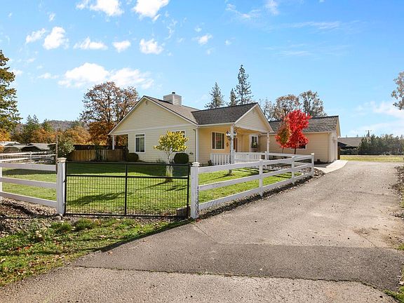 4th image of 6400 Rogue River Dr