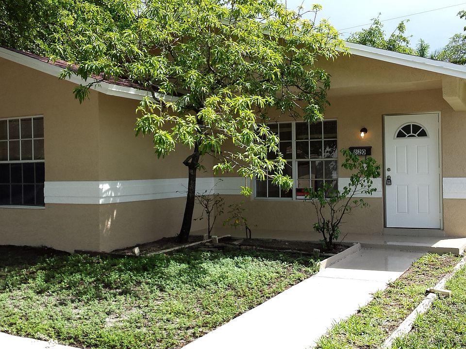 1st image of 1821 NW 33rd Way