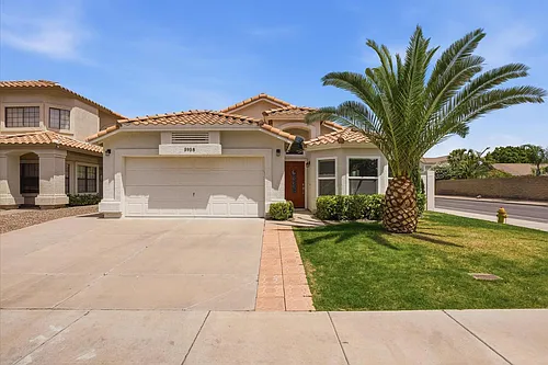 5958 E Kelton Ln Photo 1