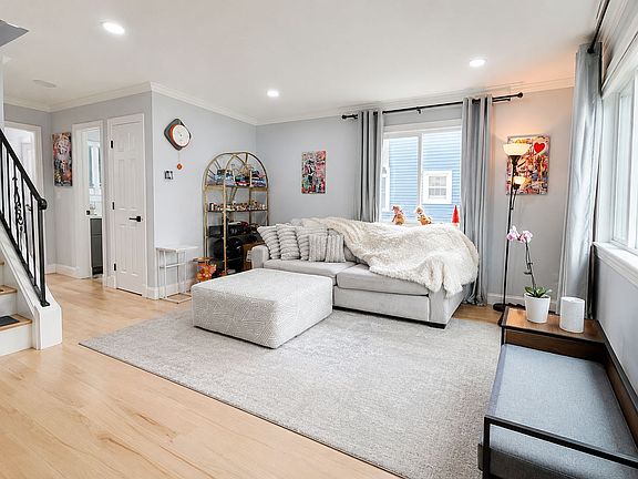 4th image of 14 Ferris Ave APT 2