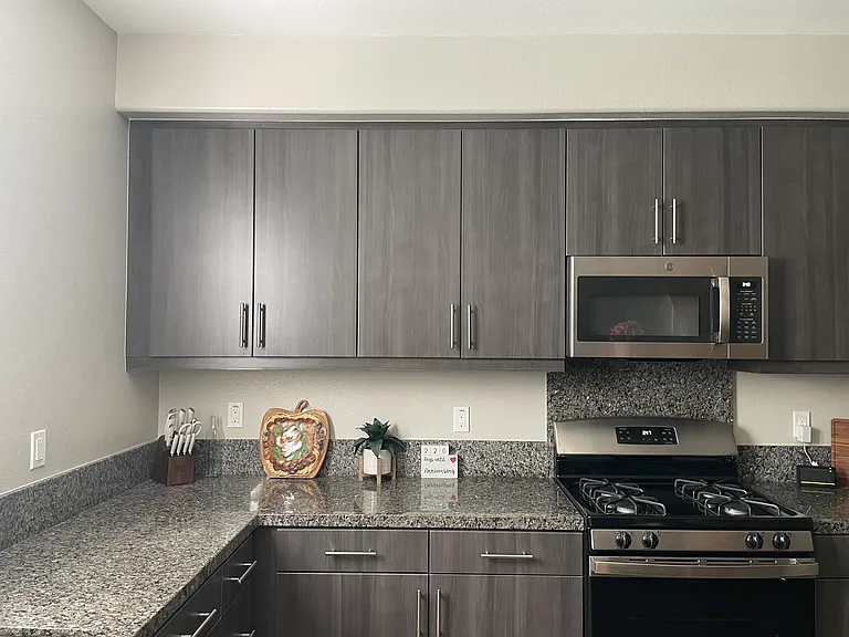 15210 Horizon St #3 — Photo 2