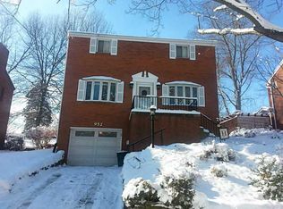 952 Country Club Dr, Pittsburgh, PA 15228