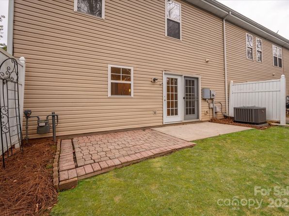 charlotte-north-carolina-65011711 picture