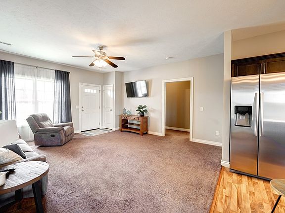 5th image of 642 Quail Hollow Dr