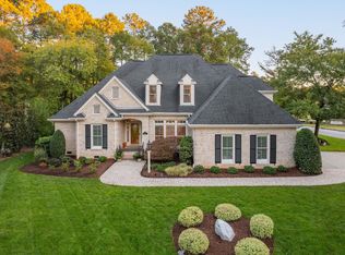 100 Divot Ln, Cary, NC 27513