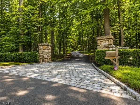 211 Douglass Ave, Bernardsville Boro, NJ 07924