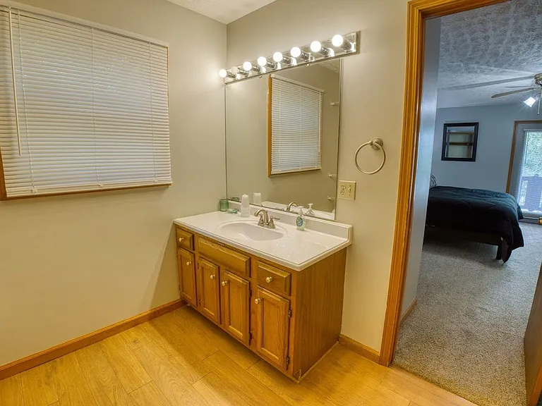 75 Forest Glen Dr — Photo 21