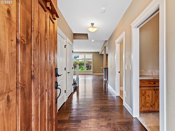 4th image of 4402 NE 130th St