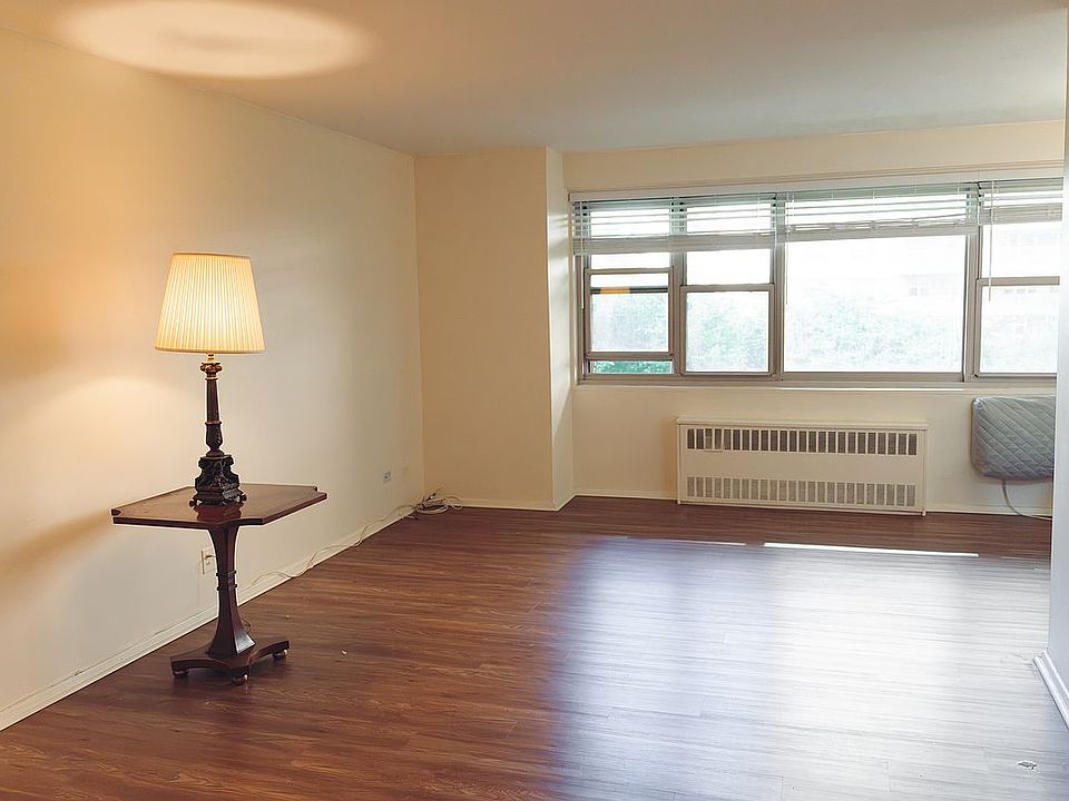 1st image of 458 Neptune Ave APT 4D