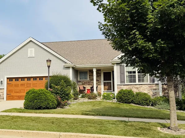 1723 Glacier Ridge ROAD, Waukesha, WI 53188