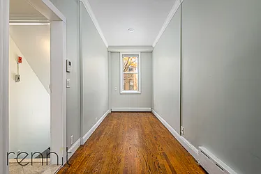 Rented by Rennit Inc.