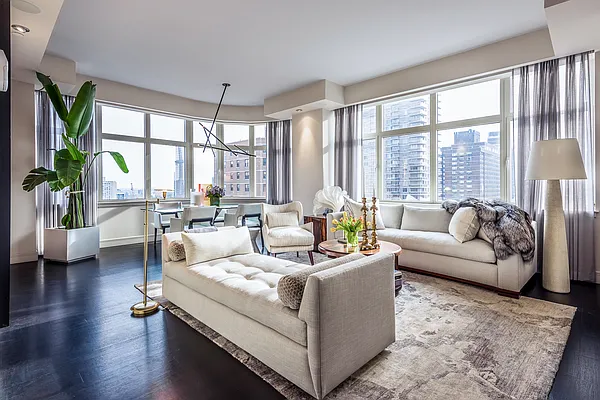 Sold by Christopher Korey | media 20