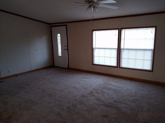 2nd image of 168 Willow Pointe Dr