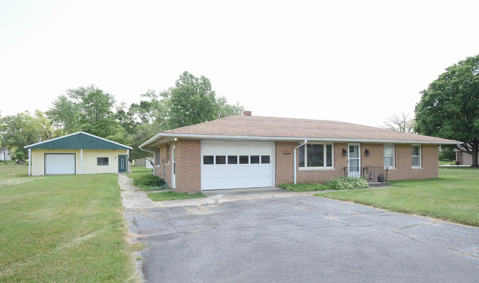 2473 S Marys Ln photo 1
