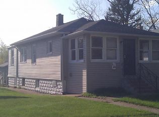 680 Dearborn St, Gary, IN 46403