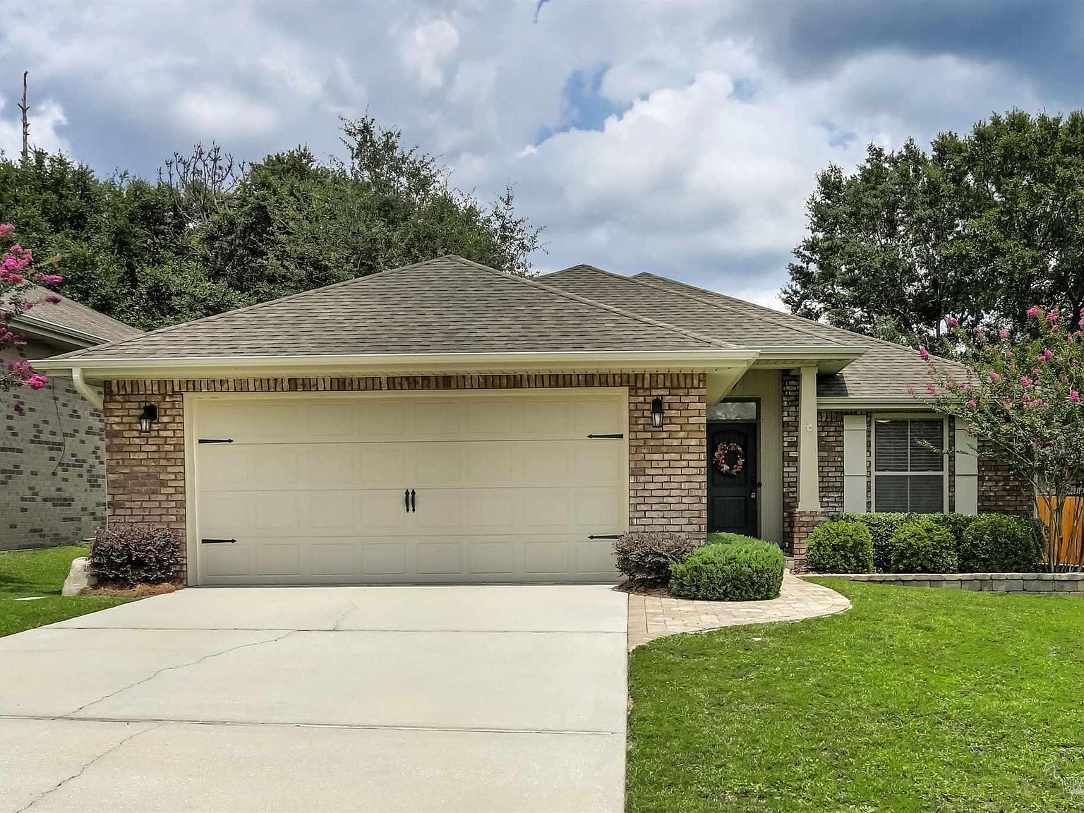 5761 Jade Moon Cir, Milton, FL 32583 | Zillow