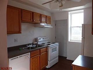 2nd image of 5312 Wells Ave Unit 203
