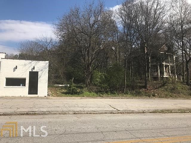 1st image of 145 Woodbine Cir